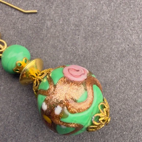 Vintage Murano Wedding Cake Green Glass Floral Drop Earrings Gold Tone Dangle - Picture 6 of 9